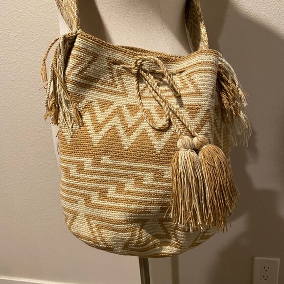 Bohemian Bucket Bag Purse Woven‎ Tribal Crossbody With Tassels 10x12 - Picture 2 of 5